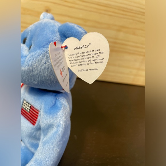 America, 2001 Beanie Baby - blue // 3/$38 - Picture 6 of 8